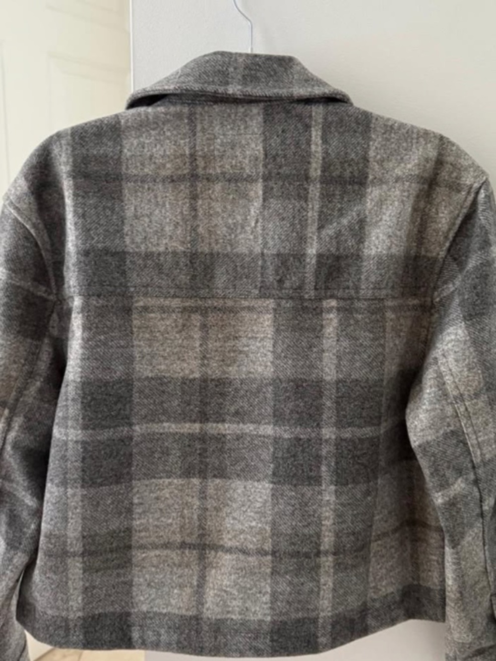 Old Navy Relaxed Shirt Jacket - Picture 4 of 4